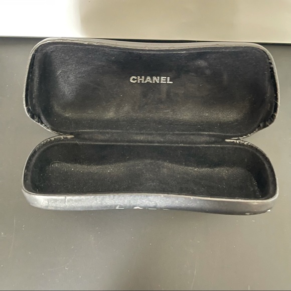 Authentic Chanel sunglasses case Swarovski crystal - Picture 7 of 10